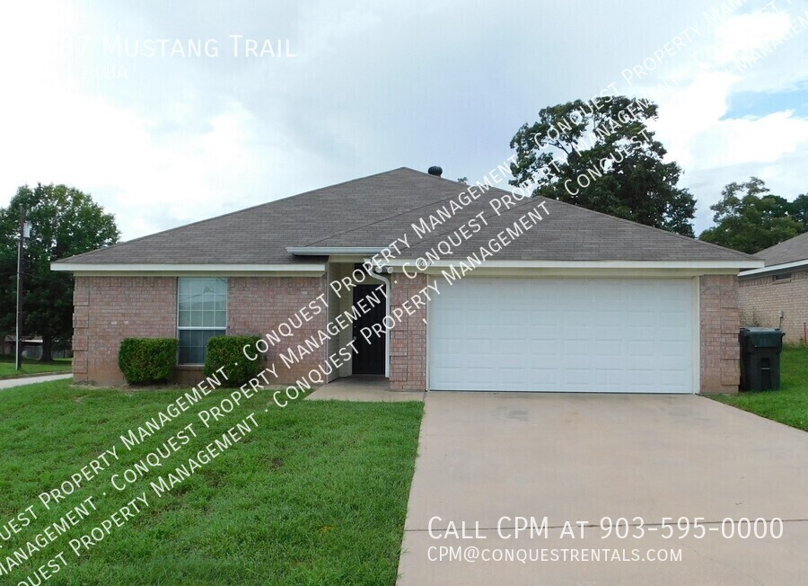 South Tyler - Handsome 3 Bedroom, 2 Bath Home w/ Fenced Yard