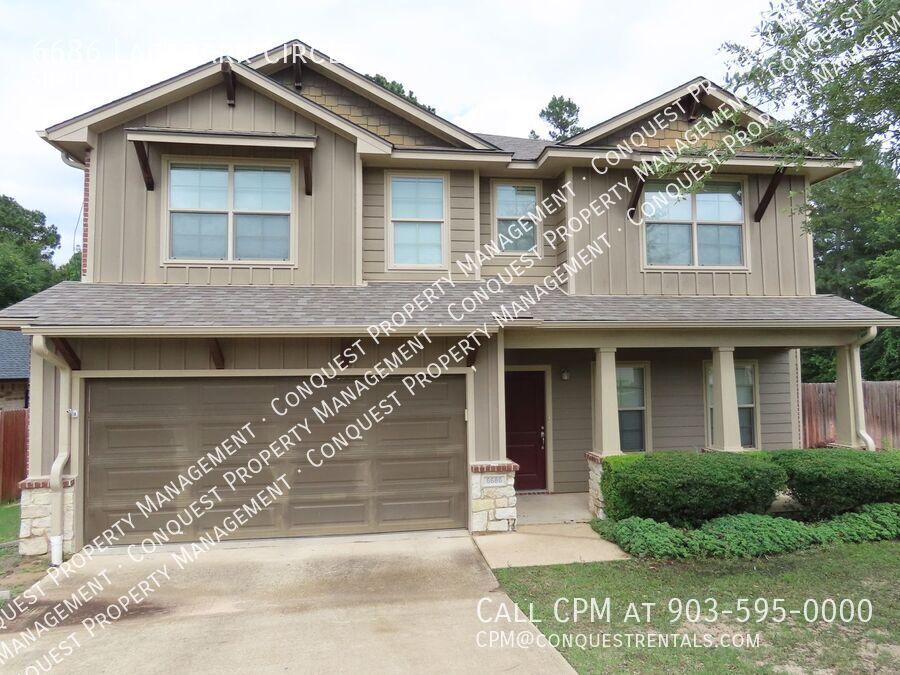 South Tyler! Stunning 5 Bedroom, 3.5 Bath House Downstairs Master Suite