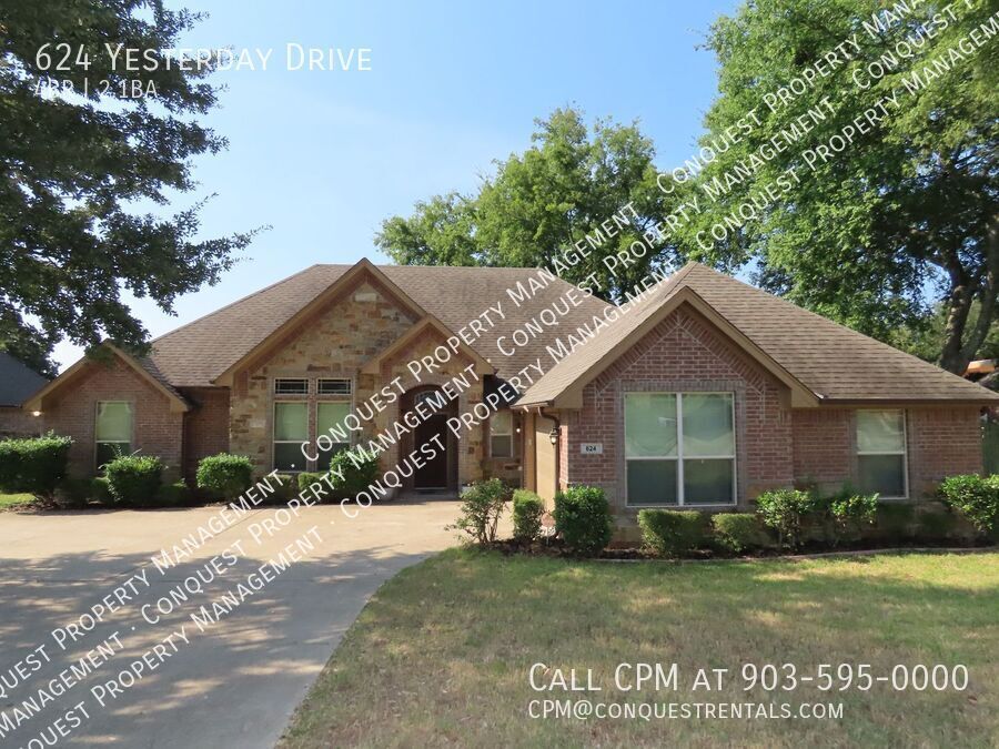 Lindale ISD- Gorgeous 4 Bedroom 2.5 Bathroom!!