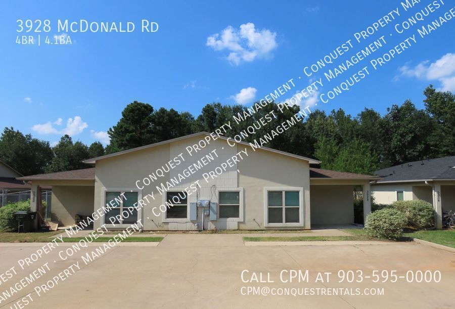 4 Bedroom 3.5 Bathrooms Near University of Texas at Tyler!!!