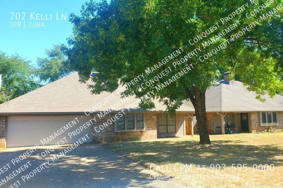 Whitehouse ISD! Beautifully Updated 3 Bedroom, 2 Bath Home